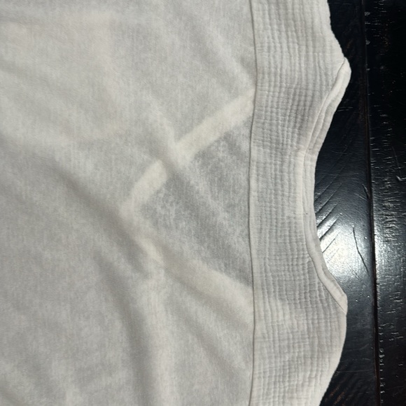 Fabrick VNeck Tee - Picture 5 of 5